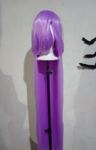 Peruca para cosplay roxa lilás 1 metro 100cm
