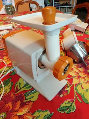"ROBÔ" de cozinha, multiprocessador MOULINEX - versátil, várias funções