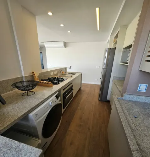 Aluga-se Apartamento mobiliado em perdizes com varanda em L