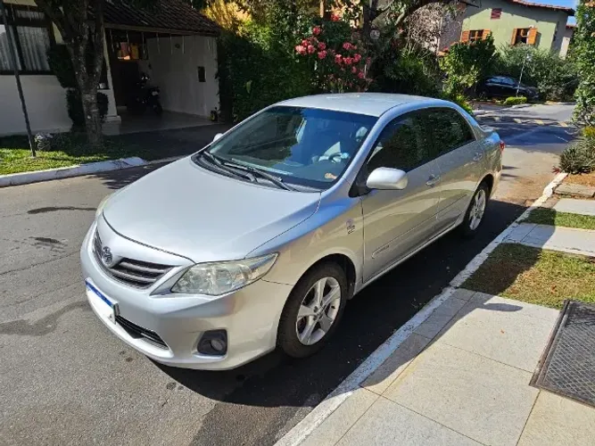 Toyota Corolla GLI 1.8 Flex 16V Aut. 2014