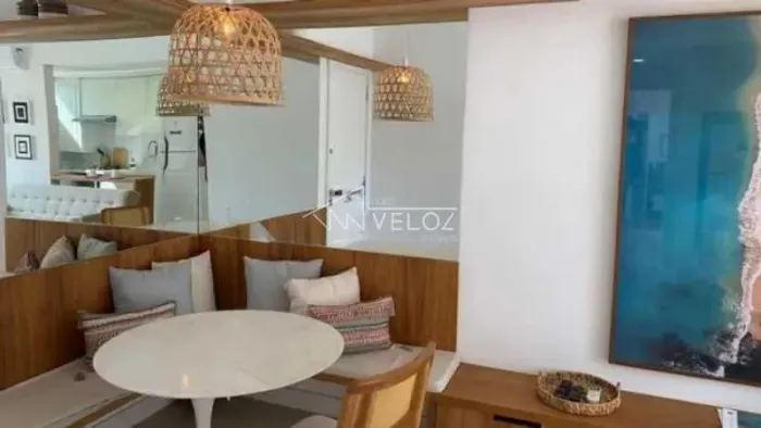 Flat : / Residencial / Leblon
