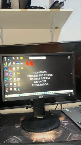 MONITOR LG 21 POLEGADAS DVI EVGA - ENTREGO