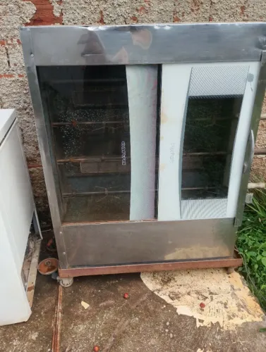 MÁQUINA DE ASSAR FRANGOS