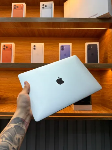 MACBOOK AIR M1 256/08GB (SEMINOVO) completo