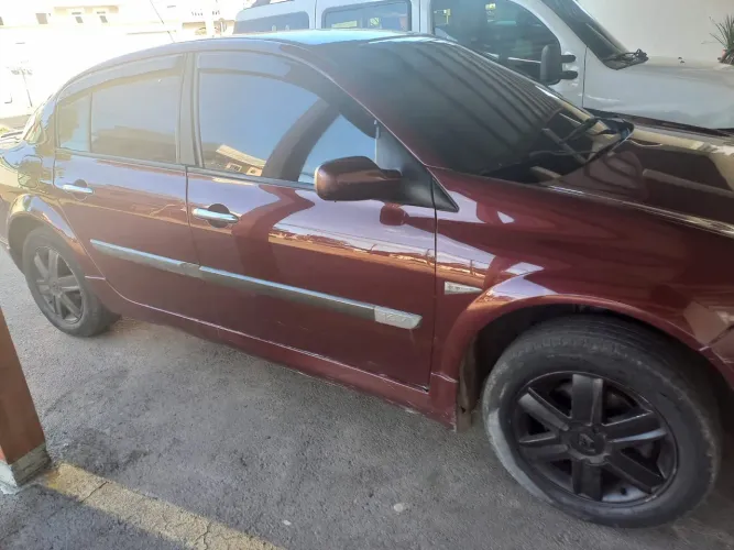 Renault Megane Sedan Dynamique Hi-flex 1.6 16V 2007