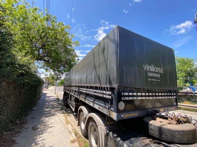 Carreta Graneleiro LS Semi reboque 2021 piso chapa de ferro