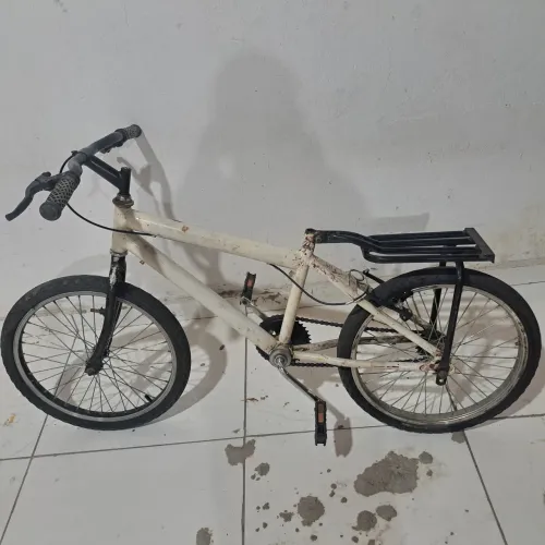 Bicicleta aro 20 em perfeito estado