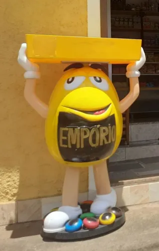 Boneco com Prateleira, para comércio 