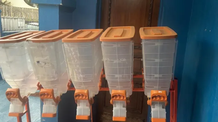Dispenser de ração