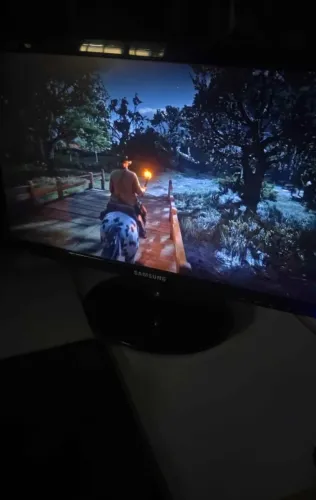 VENDO MUNITOR 60 HZ.