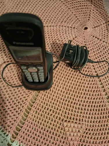 telefone sem fio Panasonic, possivelmente o modelo KX-TG4011LA