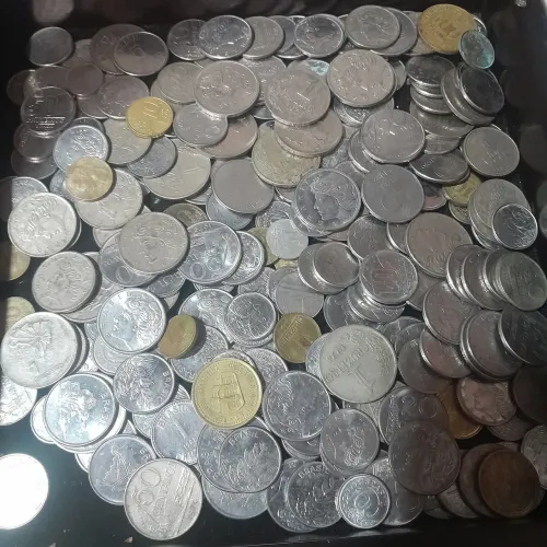 Lote com 230 moedas por R$ 1000. Nesse lote cada moeda está saindo por R$4,34
