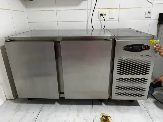 Freezer horizontal inox 2 portas