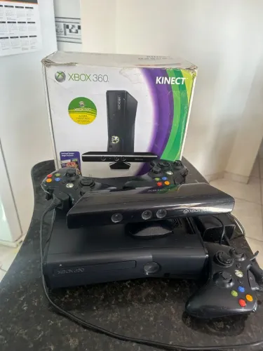 ? Xbox 360 Desbloqueado Completo + Kinect + 3 Controles + 11 Jogos ?