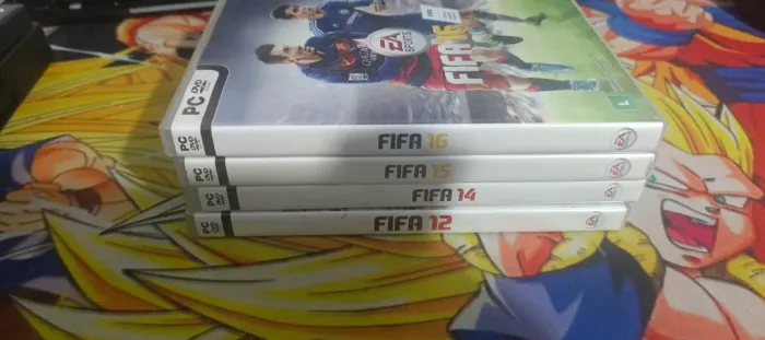 Pack com Fifa 12, 14, 15 e 16 PC mídia física para colecionador