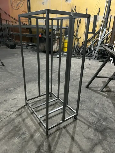 Suporte para carvão de churrasco para distribuidora