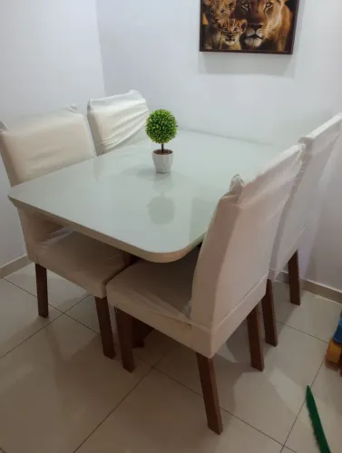 Mesa jantar 120CM semi nova