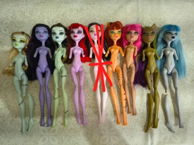 Monster high lote de sucatas