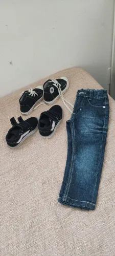 Desapego Infantil: Tênis Estilosos e Calça Jeans (Seminovo / Lote ou Separado)