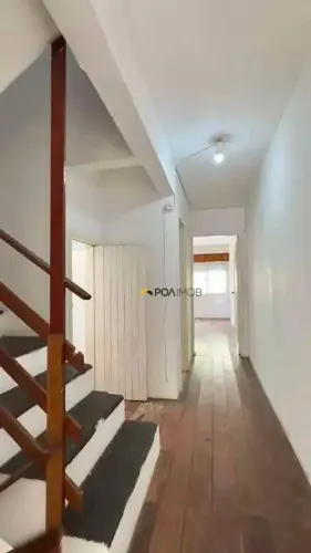 Casa com 4 dormitórios para alugar, 190 m² por R$ 3.474,00/mês - Centro - Porto Alegre/RS