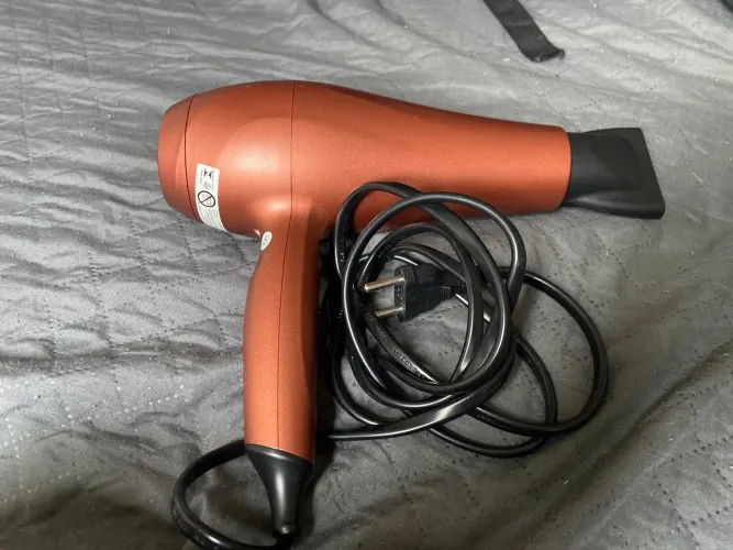 Secador de cabelo nunca usado