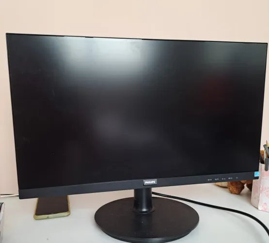 Vendo um monitor semi novo