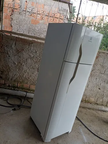 Geladeira Electrolux funcionando perfeitamente