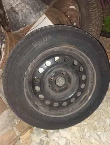 Roda estepe Santana 