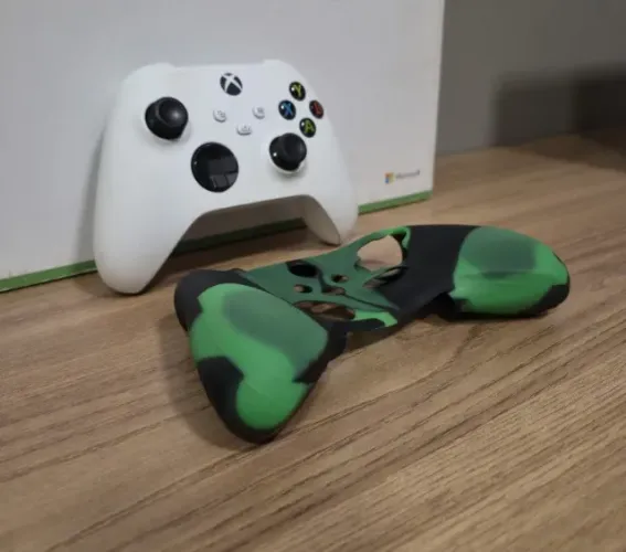 Controle original Xbox Series X/S - Ótimo estado + Capa Protetora