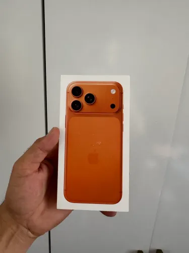 iPhone 17 Pro Max lacrado 256GB com um ano de garantia