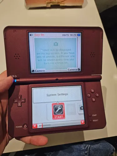 Nintendo DSi XL