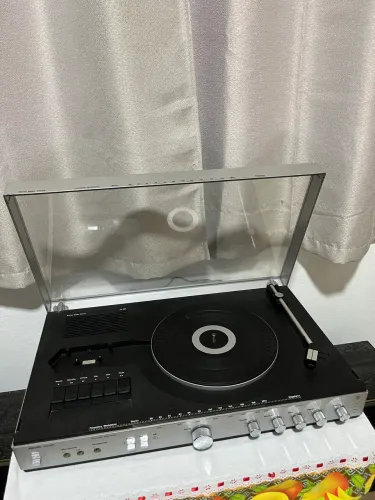 Toca Disco Philips 3x1 AH 920