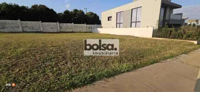 Terreno para venda com 364 m² em CONDOMÍNIO TAMBORÉ, Bauru - SP