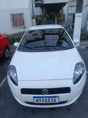 Fiat Punto Attractive 1.4 Fire Flex 8V 5P 2011