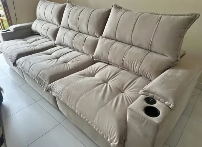 SOFA RETRATIL E RECLINAVEL NOVO DE FABRICA.