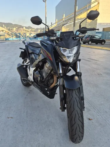 HONDA CB 300F TWISTER CBS Naked