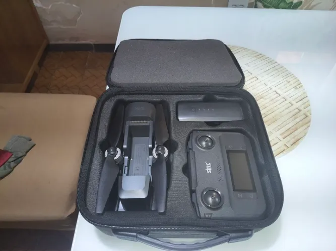 *(Drone sjrc f22s 4k pro)