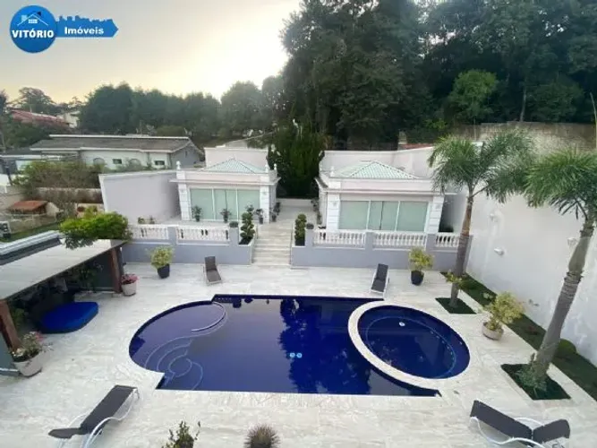 Casa em lindo Condomínio á venda São Roque !