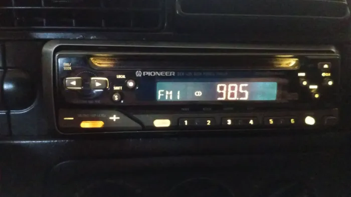 Rádio automotivo pioneer