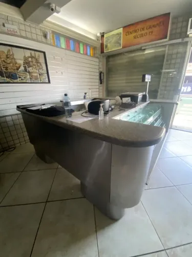 Balcão comercial de atendimento e exposição