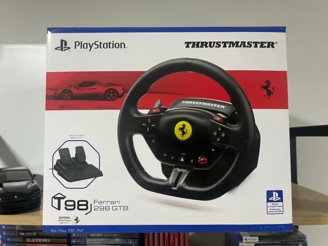 Volante Thrustmaster Ferrari