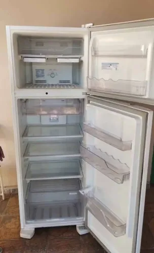 Geladeira Eletrolux - Perfeito estado.