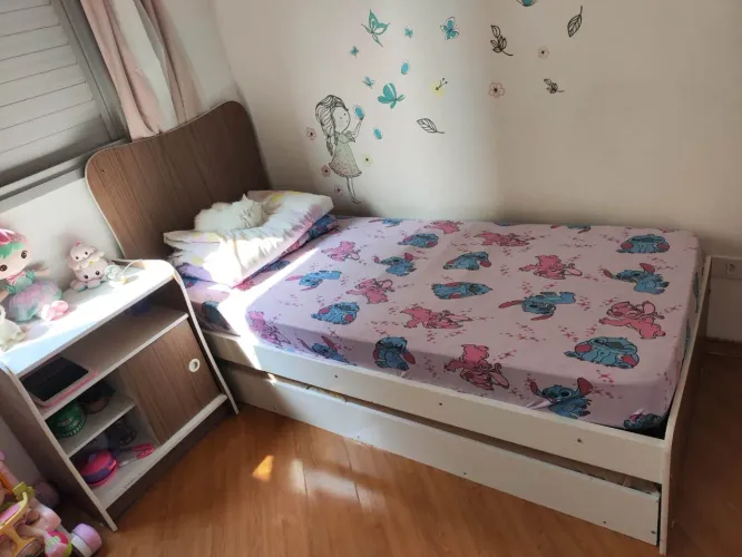 Berço que vira cama