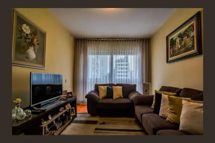 Imóvel para venda possui 85 metros quadrados com 2 quartos em Vila Bastos - Santo André -