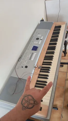 Yamaha dgx 620