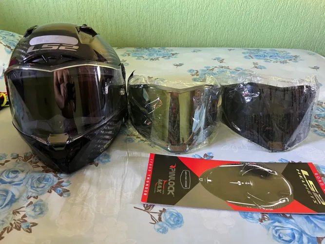CAPACETE LS2 CARBON