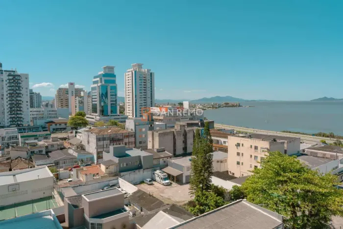 Maravilhoso apartamento 4 dormitórios com vista mar à venda no Estreito - Florianópolis!