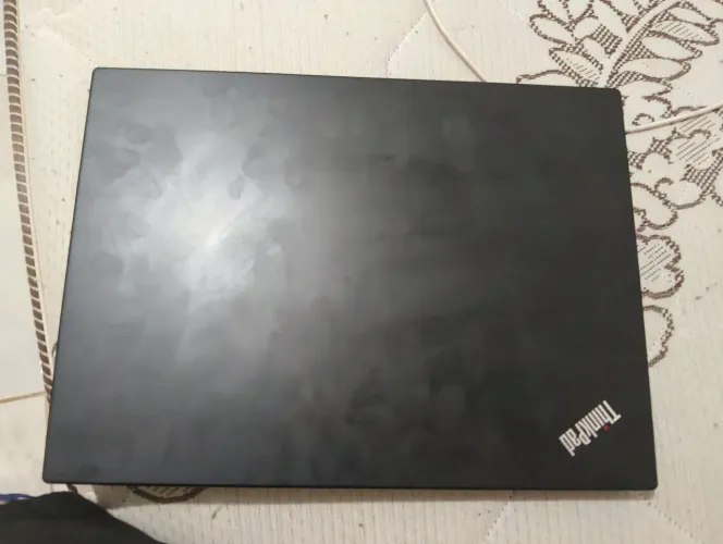 Vendo Notebook Lenovo ThinkPad E490 (Core i5 / 16GB RAM)