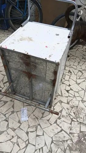 Carrinho para serviço leia anuncio