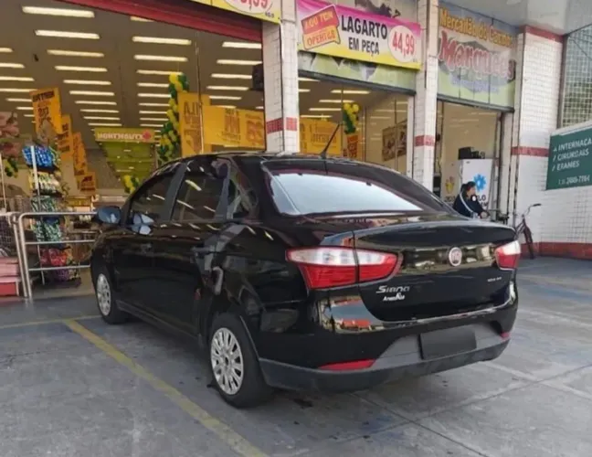 Fiat Grand Siena Attractive 1.0 Flex 8V 4P 2019